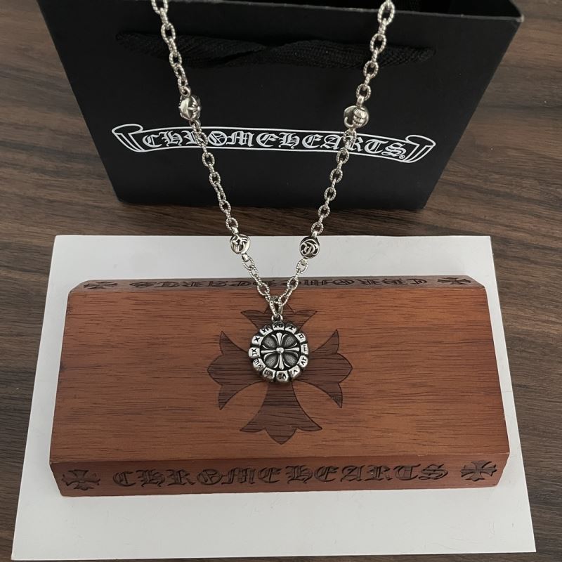 Ch**me He**ts necklaces